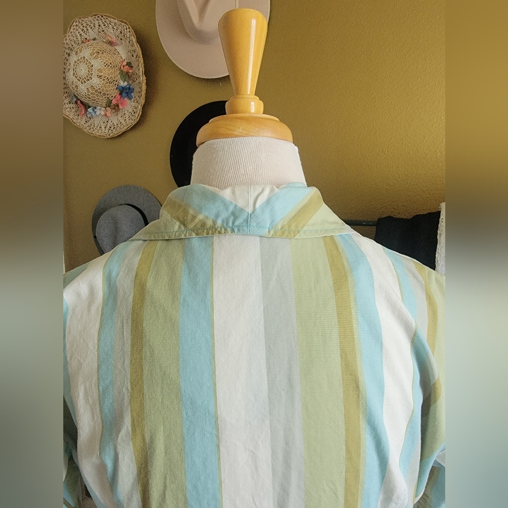 *Beautiful Vintage Stripped Spring Midi Dress* - Picture 7 of 9